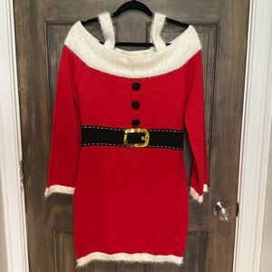 Ladies Santa dress. Size M never worn, no stains, rips.
